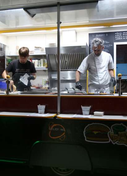 FOODTRUCK-2